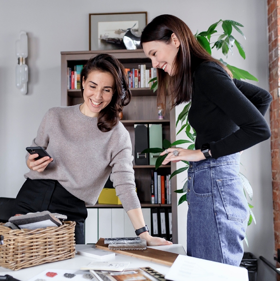 [Айя Лисова, Вика Ромашова] PR & SMM студии дизайн_0.jpg